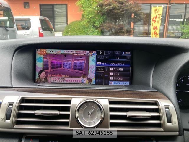 Lexus LS 2012-10 8036437-20