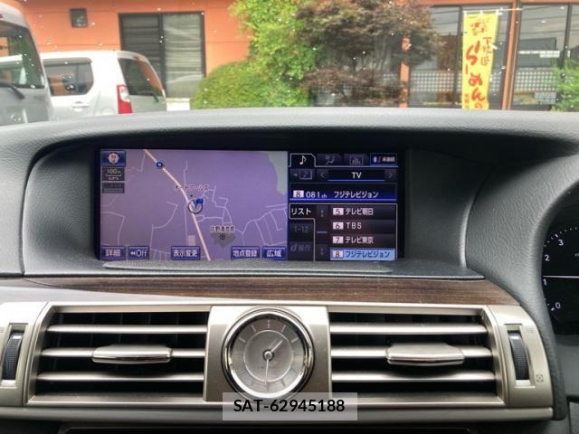 Lexus LS 2012-10 8036437-22