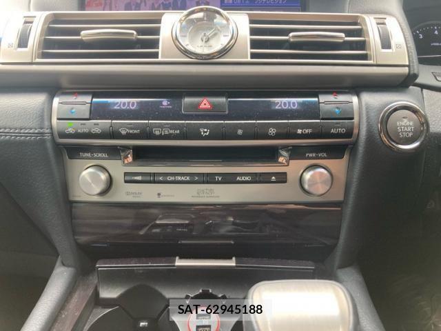 Lexus LS 2012-10 8036437-23