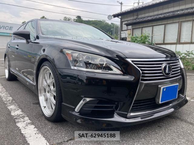 Lexus LS 2012-10 8036437-2
