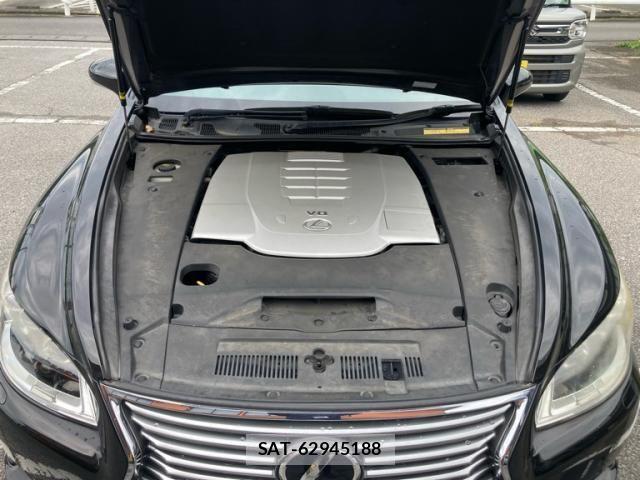 Lexus LS 2012-10 8036437-29