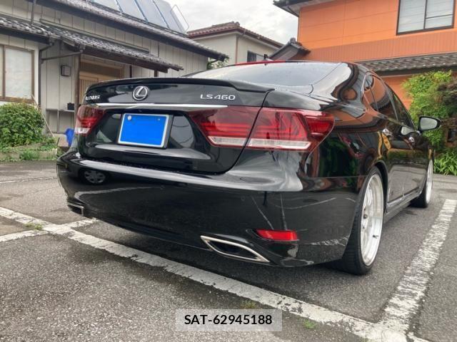 Lexus LS 2012-10 8036437-3