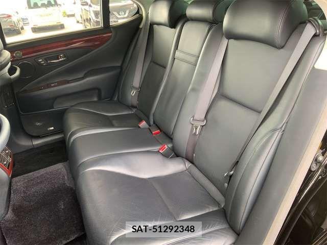 Lexus LS 2011-02 8074345-15