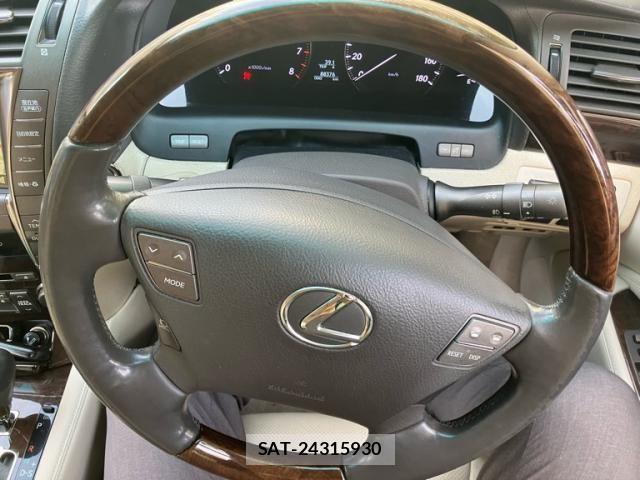 Lexus LS 2006-11 8230622-13