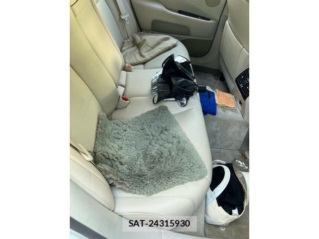 Lexus LS 2006-11 8230622-15