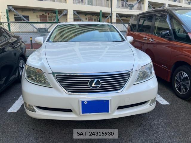 Lexus LS 2006-11 8230622-1