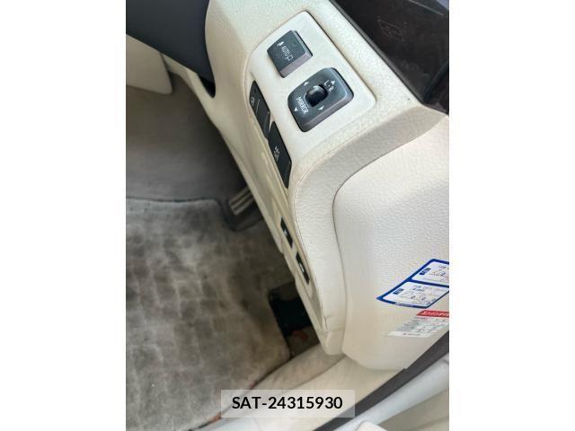 Lexus LS 2006-11 8230622-19