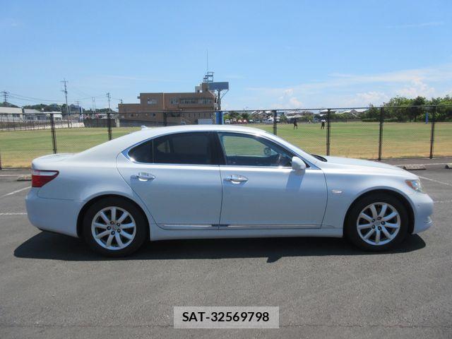 Lexus LS 2006-11 8230623-11
