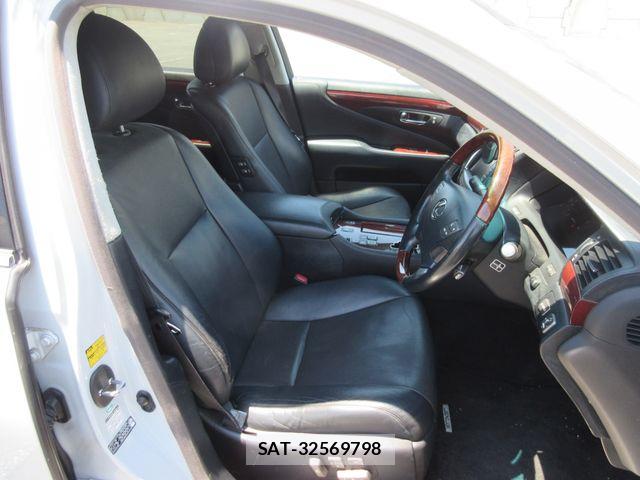 Lexus LS 2006-11 8230623-21