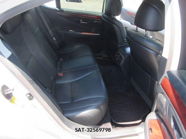 Lexus LS 2006-11 8230623-25