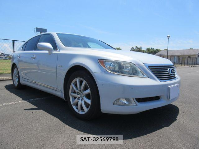 Lexus LS 2006-11 8230623-4