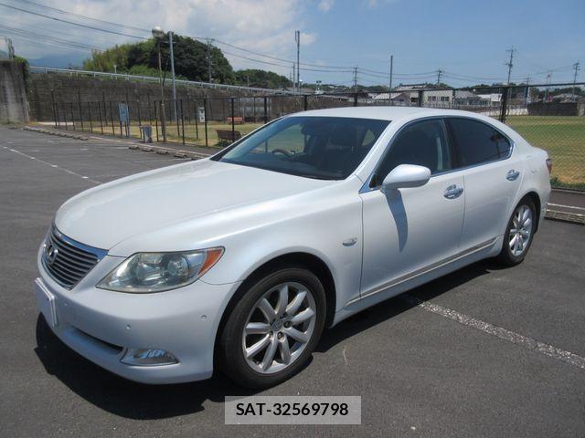 Lexus LS 2006-11 8230623-8