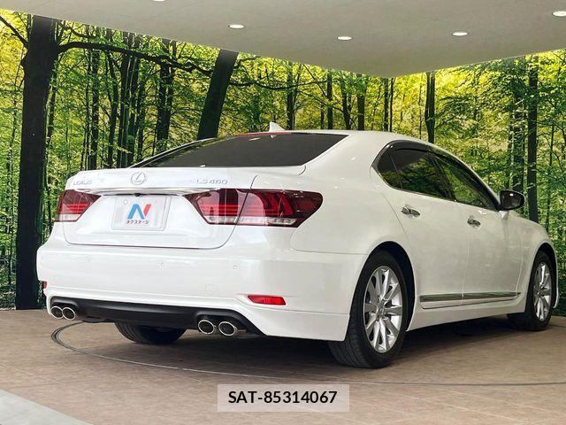 Lexus LS 2015-09 8245722-16
