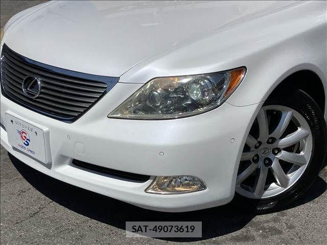 Lexus LS 2007-12 8245723-17