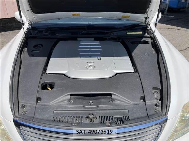 Lexus LS 2007-12 8245723-19