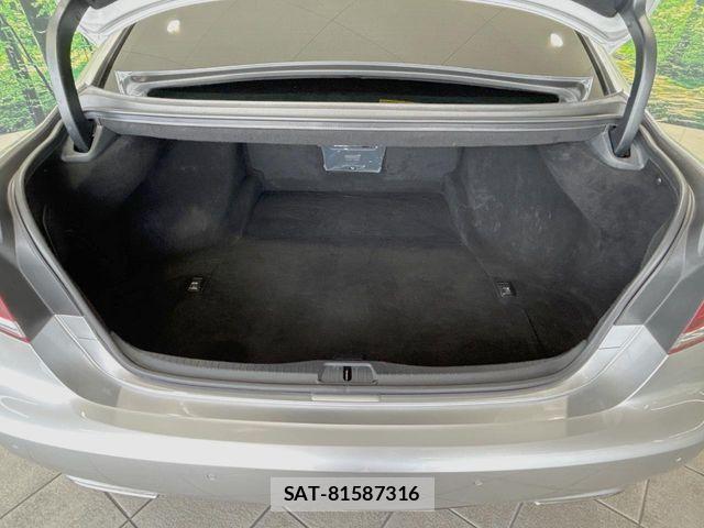 Lexus LS 2013-02 8336556-10