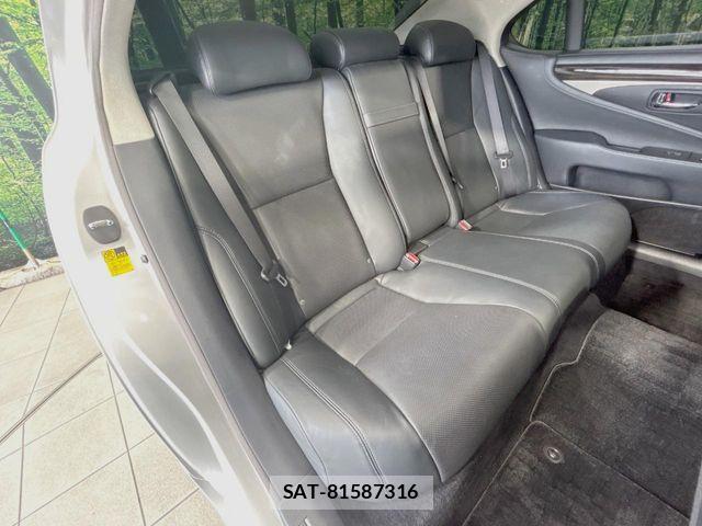 Lexus LS 2013-02 8336556-8