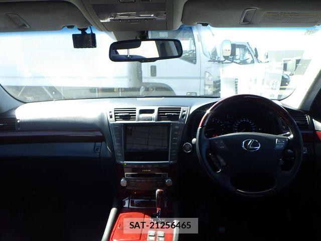 Lexus LS 2011-02 8336558-9