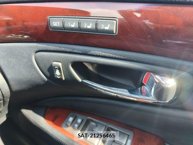 Lexus LS 2011-02 8336558-24