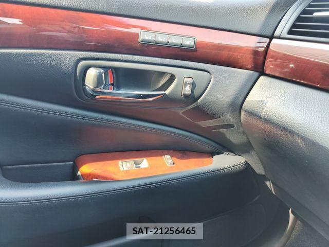 Lexus LS 2011-02 8336558-26