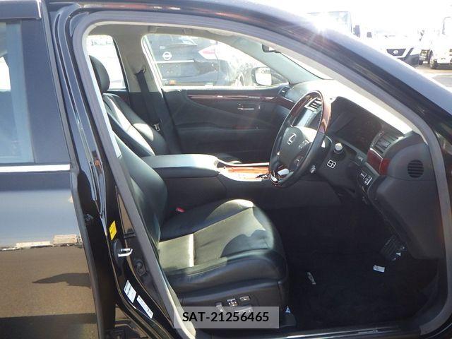 Lexus LS 2011-02 8336558-4