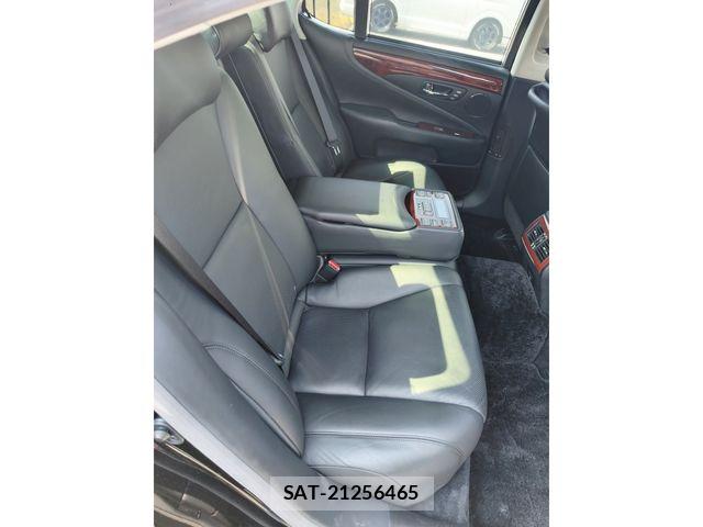Lexus LS 2011-02 8336558-6