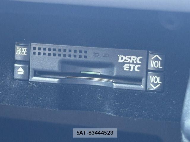 Lexus LS 2013-03 8336559-11