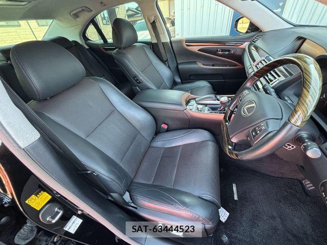 Lexus LS 2013-03 8336559-14