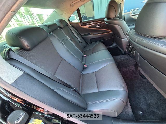Lexus LS 2013-03 8336559-17