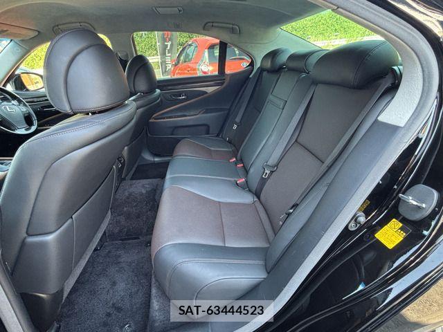Lexus LS 2013-03 8336559-18