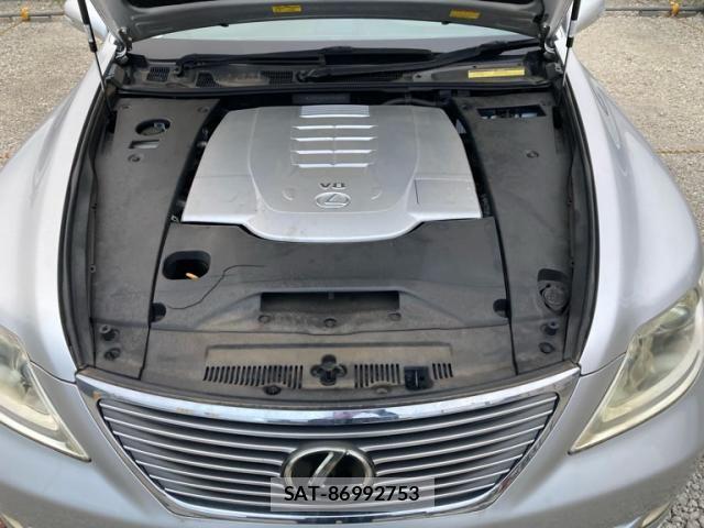 Lexus LS 2007-03 8336560-11