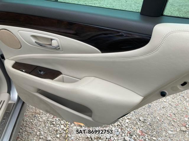 Lexus LS 2007-03 8336560-7