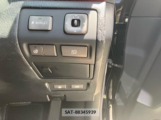Lexus LS 2007-06 8366734-17