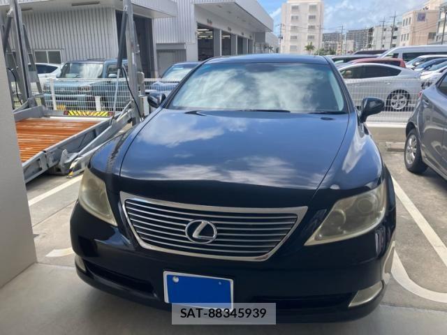 Lexus LS 2007-06 8366734-1