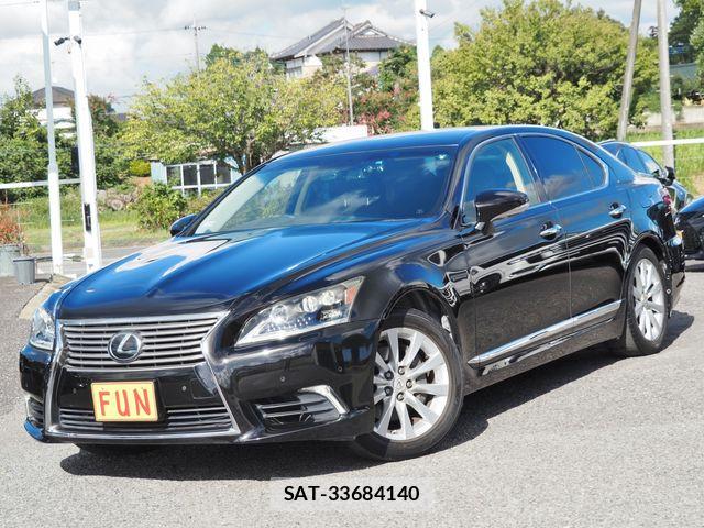 Lexus LS 2015-07 8366735-0