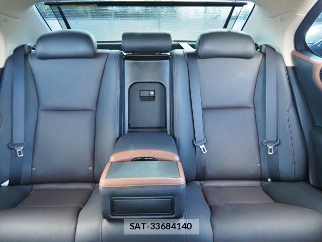 Lexus LS 2015-07 8366735-11