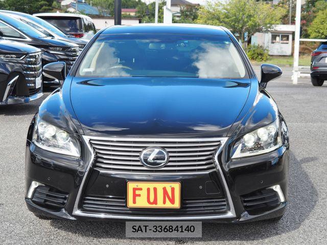 Lexus LS 2015-07 8366735-1