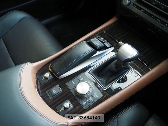 Lexus LS 2015-07 8366735-22