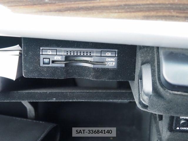 Lexus LS 2015-07 8366735-25