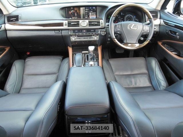Lexus LS 2015-07 8366735-8