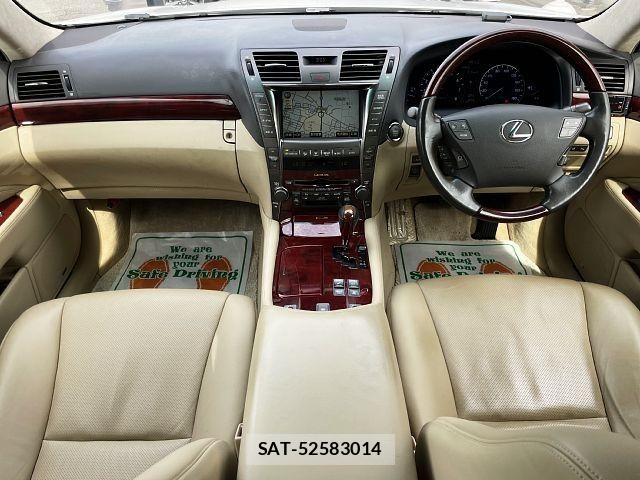 Lexus LS 2006-12 8366732-1