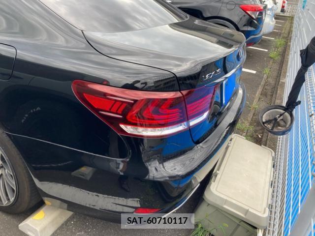 Lexus LS 2015-01 8371805-3