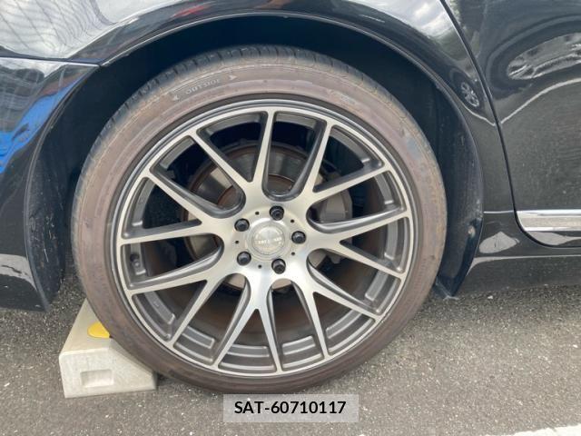 Lexus LS 2015-01 8371805-4