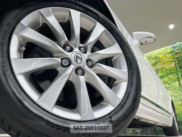 Lexus LS 2016-11 8525538-12