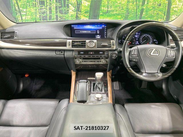 Lexus LS 2016-11 8525538-1