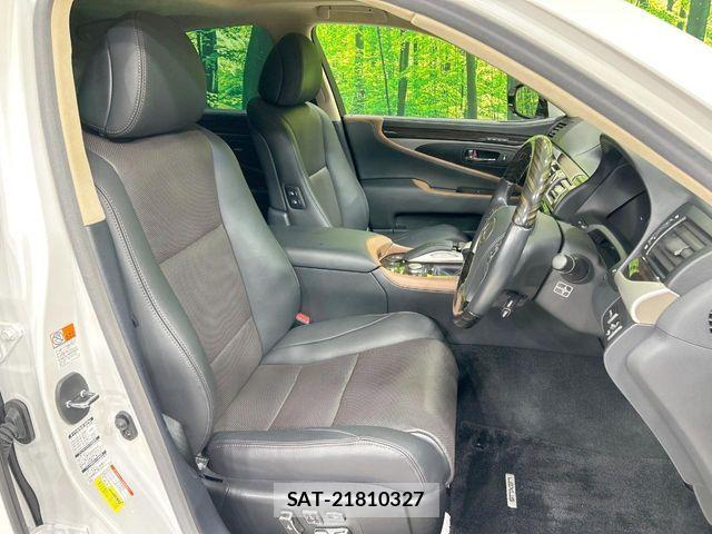 Lexus LS 2016-11 8525538-7