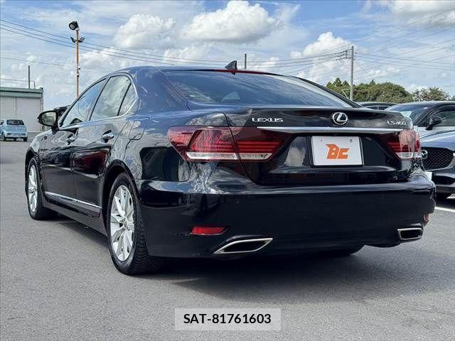 Lexus LS 2016-08 8562447-12