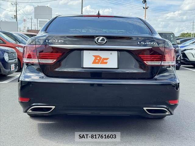 Lexus LS 2016-08 8562447-13