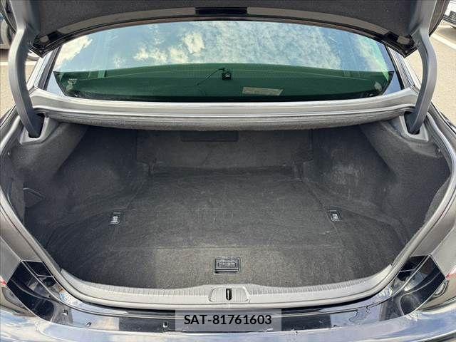 Lexus LS 2016-08 8562447-18