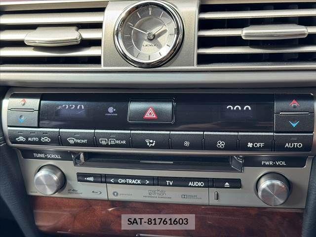 Lexus LS 2016-08 8562447-3